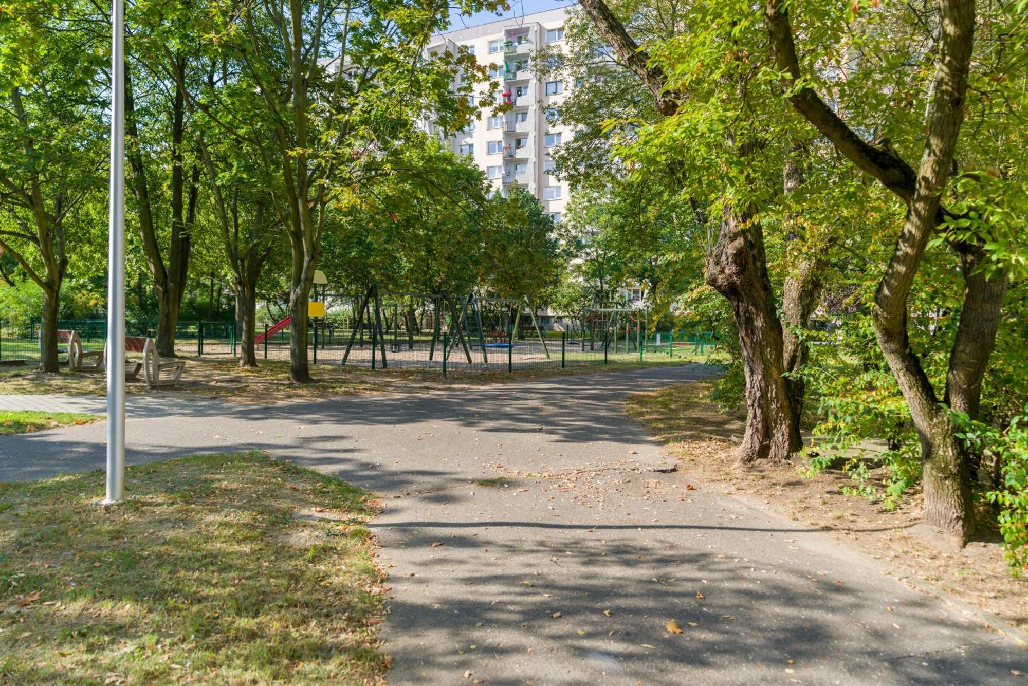 Family Apartments Osiedle Rusa By Noclegi Renters Poznan Bagian luar foto